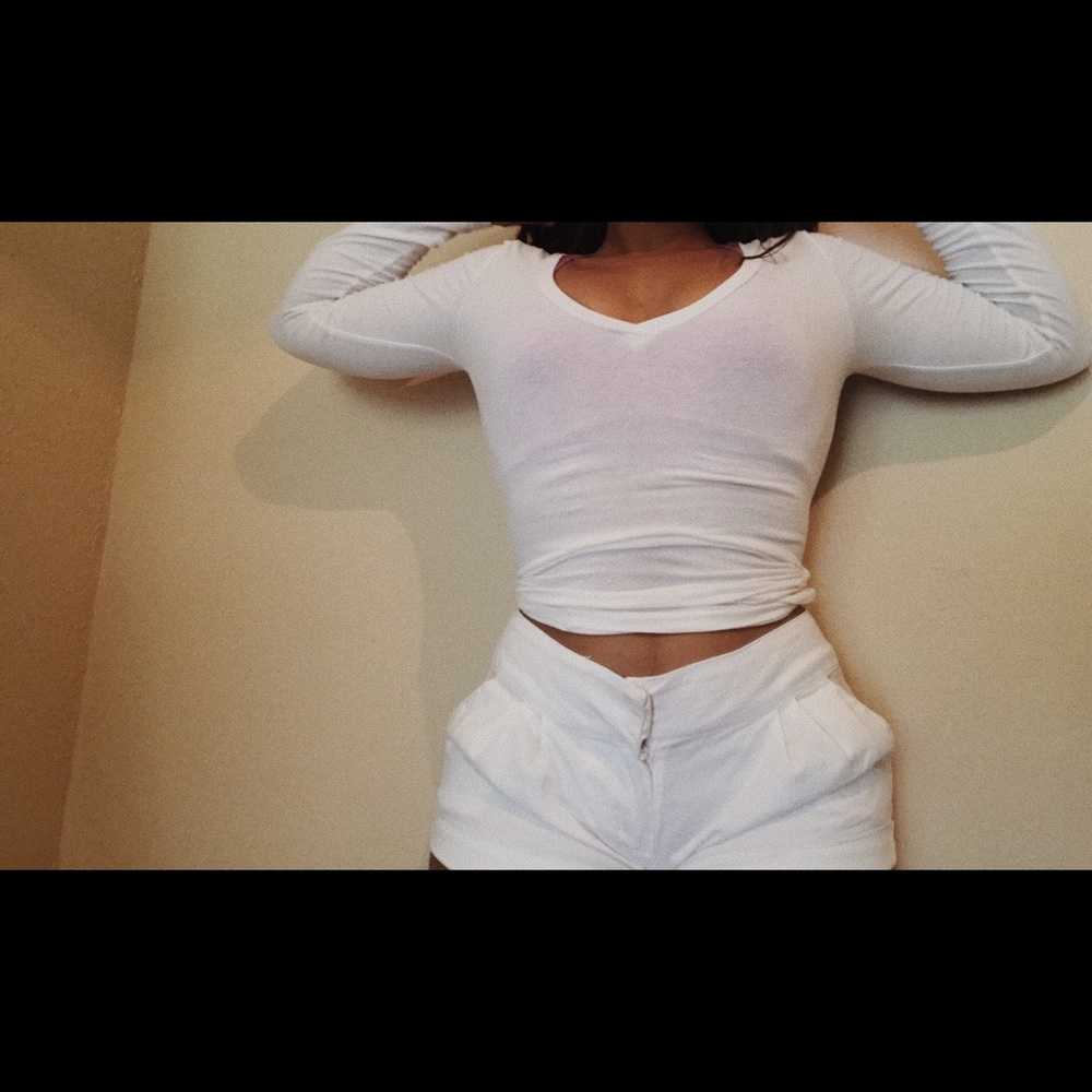 long sleeve v neck top